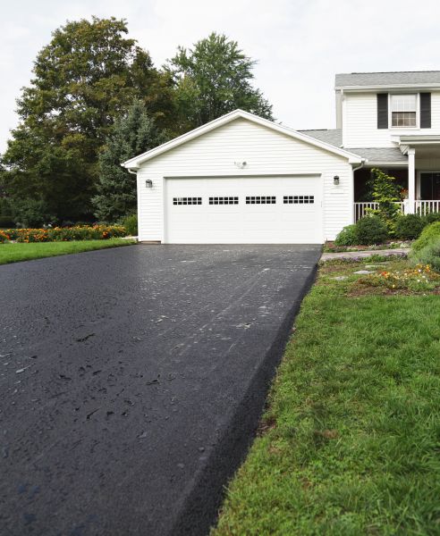 Blacktop Driveway Paving in Irvine