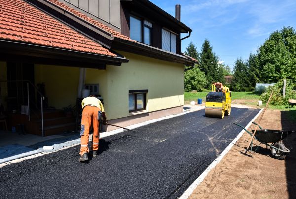Blacktopping Service in Irvine